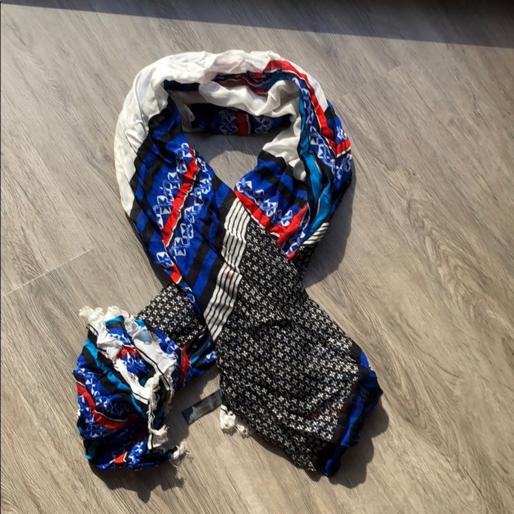 Multicolored patterned scarf - Picture 6 of 6